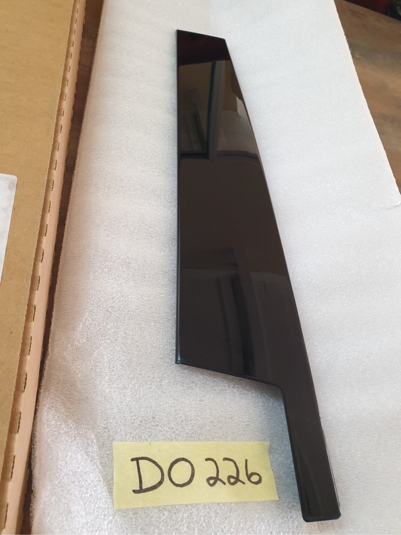 Original New Mercedes-Benz GLE W167 Right Front Door B-Pillar Trim Blackout Moulding
