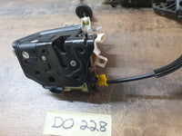 Original Used Audi A4 Left Front Door Lock Mechanism With Inner Door Handle