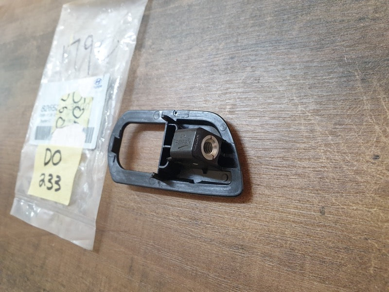 Original New Hyundai Venue 2021 Left Front Door Outer Handle Cover