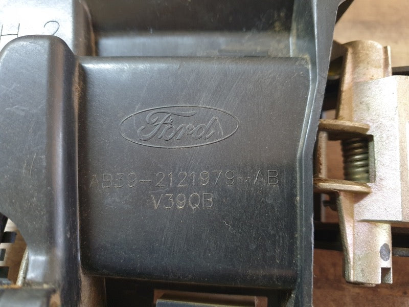 Original Used Ford Ranger Left Front Door Lock Mechanism With Inner Door Handle