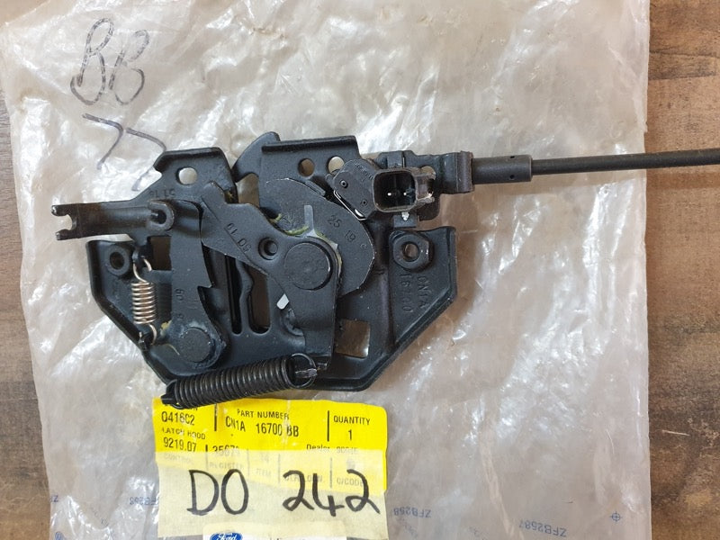 Original New Ford EcoSport Bonnet Latch Mechanism