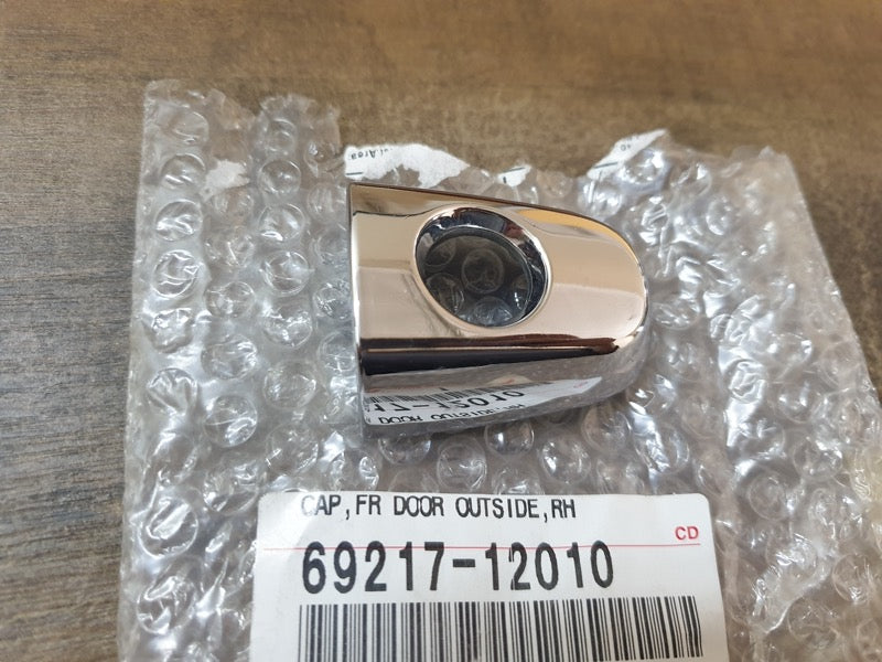 Original Used Toyota Hilux 2013 Right Front Door Handle Trim Chrome