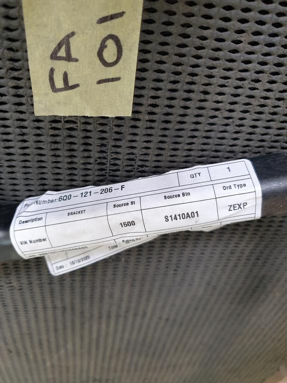 Volkswagen Polo Radiator Fan Bracket