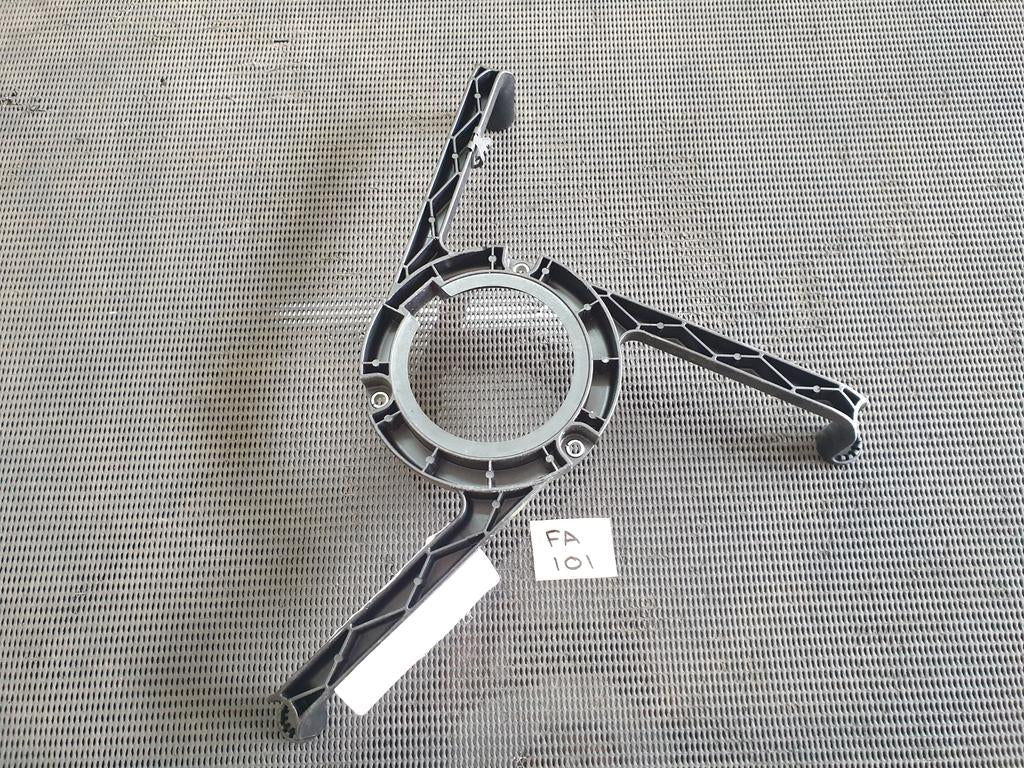 Volkswagen Polo Radiator Fan Bracket