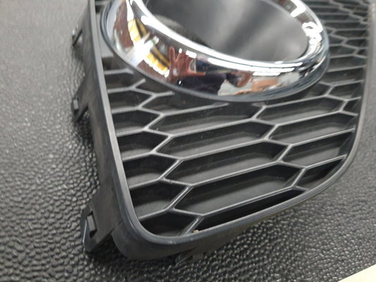 Toyota Urban Cruiser Right Front Fog Light Cover