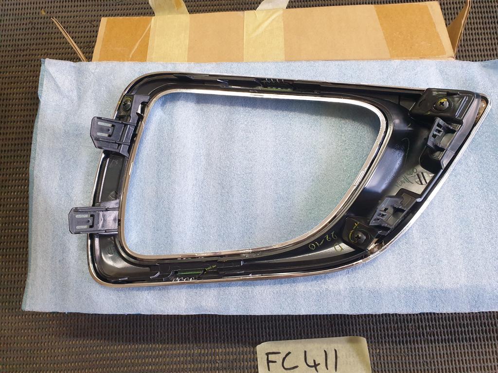 Nissan Navara Left Front Fog Light Chrome Surround Trim