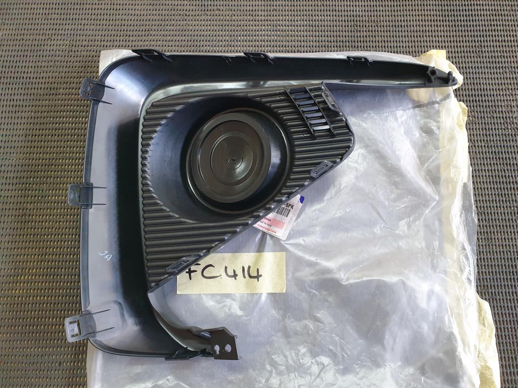 Suzuki Ertiga Toyota Rumion Left Front Fog Light Cover