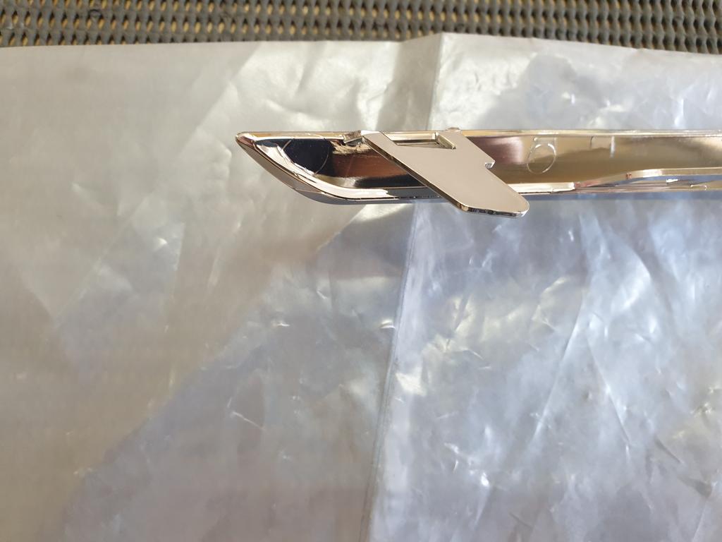 Original Used Opel Crossland Right Front Chrome Bumper Moulding