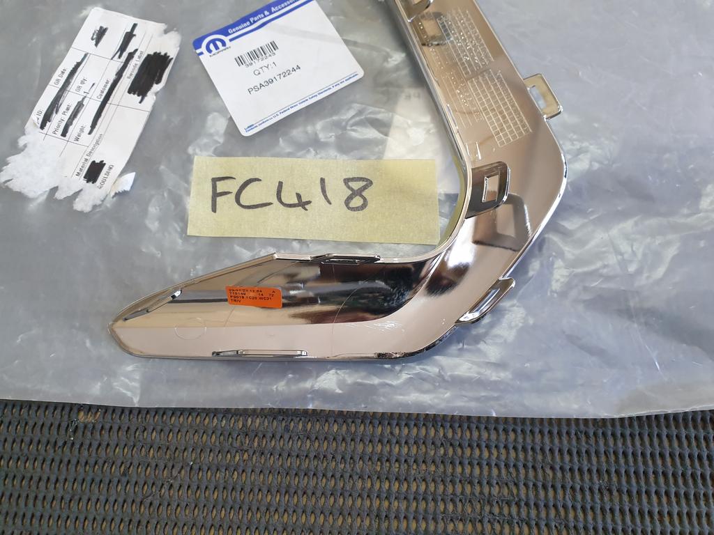 Original Used Opel Crossland Right Front Chrome Bumper Moulding