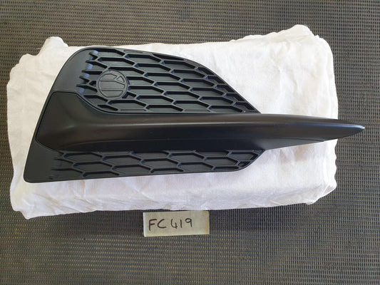 Nissan Qashqai Right Front Bumper Trim