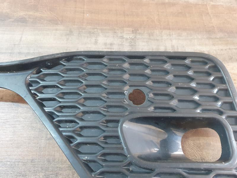 Original Used Toyota Fortuner Left Front Fog Light Cover