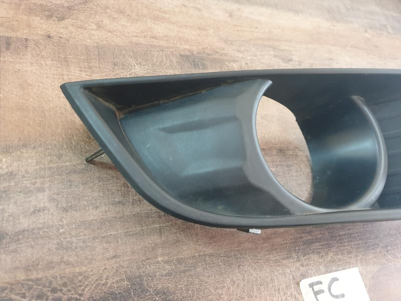 Ford Aftermarket Ranger Right Front Fog Light Cover