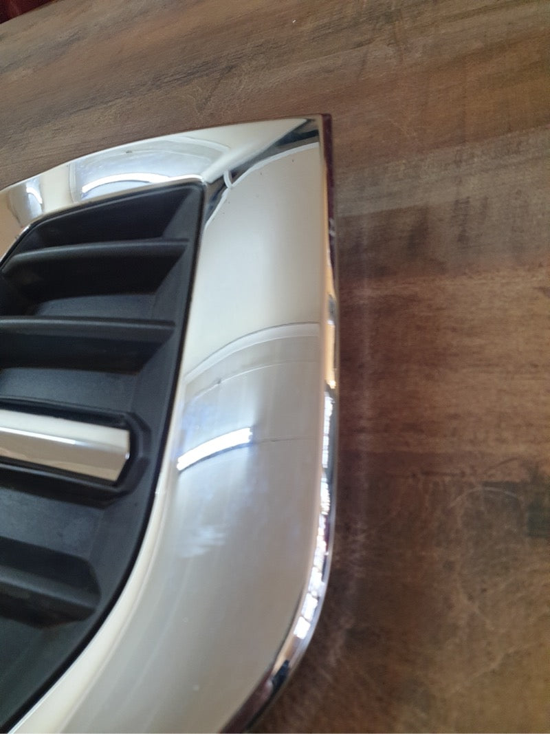 Original Used Haval Jolion Right Front Bumper Fog Light Cover