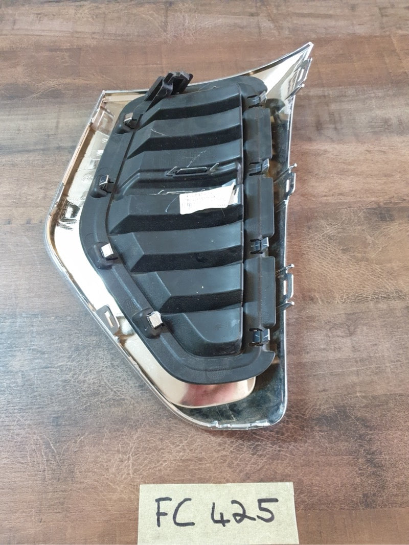 Original Used Haval Jolion Right Front Bumper Fog Light Cover