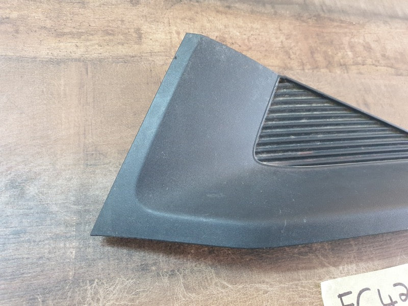 Original Used Suzuki Ertiga Toyota Rumion Left Front Bumper Foglight Cover