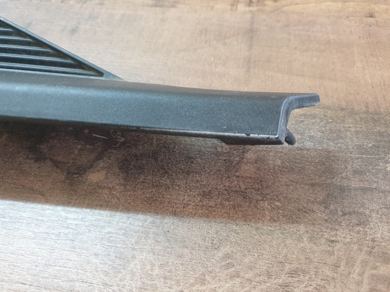 Original Used Suzuki Ertiga Toyota Rumion Left Front Bumper Foglight Cover