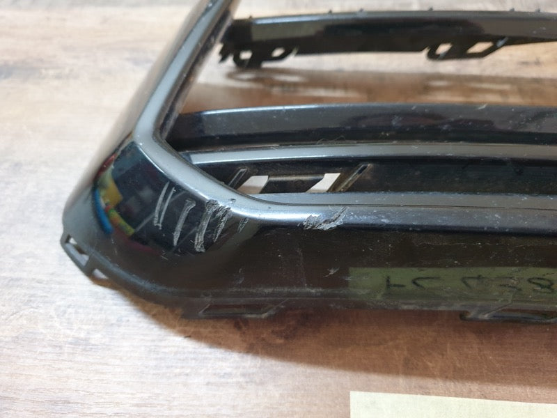 Original Used Volkswagen Tiguan Right Front Bumper Lower Vent Grille