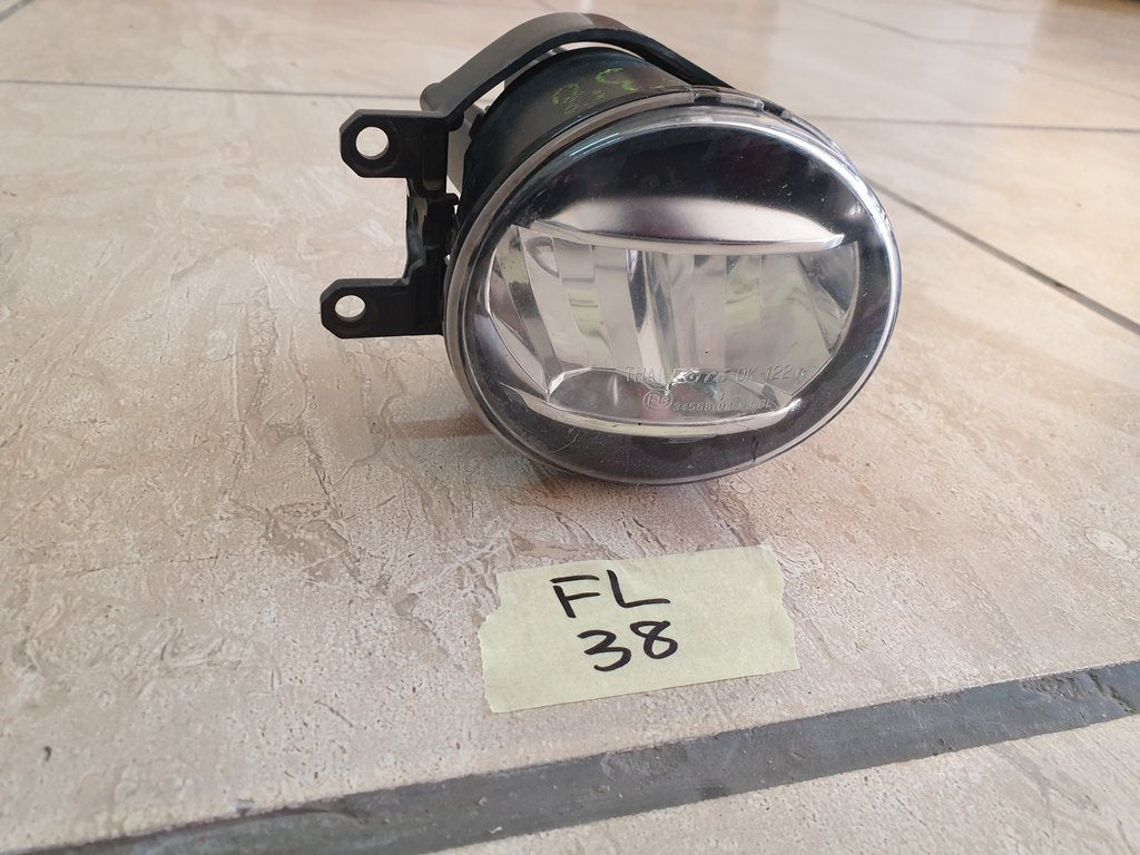 Toyota Land Cruiser 2018, with bracket Right Fog Light