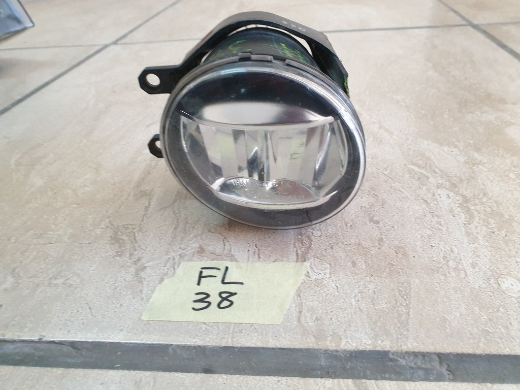 Toyota Land Cruiser 2018, with bracket Right Fog Light
