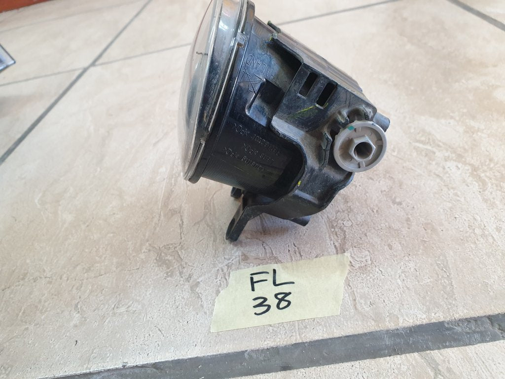 Toyota Land Cruiser 2018, with bracket Right Fog Light