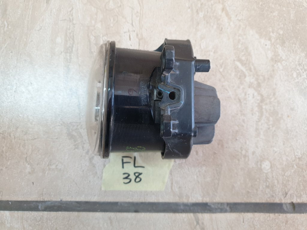 Toyota Land Cruiser 2018, with bracket Right Fog Light