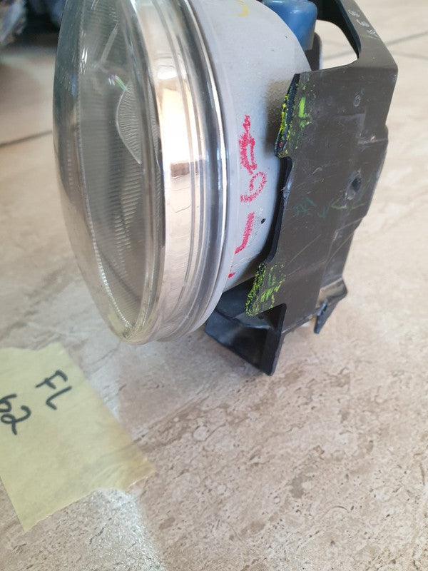 Toyota Hilux 2.4D, with bracket Right Fog Light