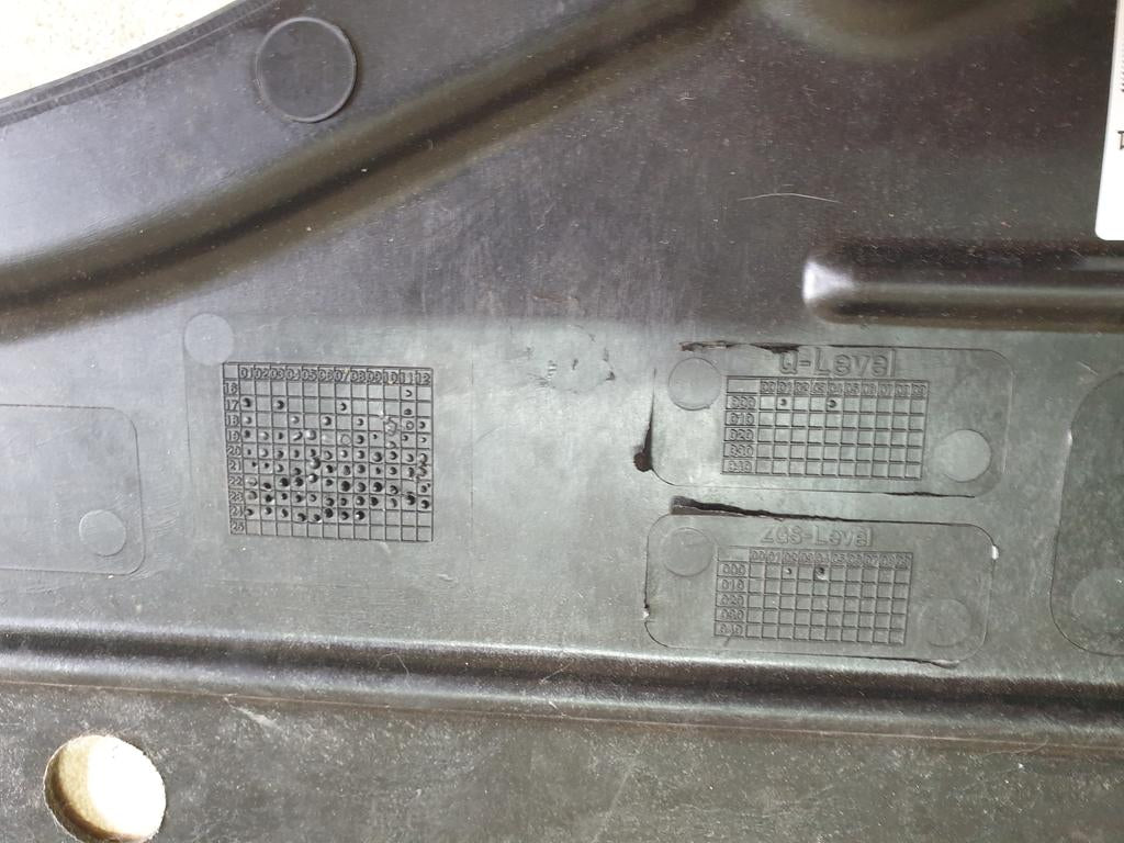 Mercedes-Benz GLE W167 Left Rear Chassis Cover
