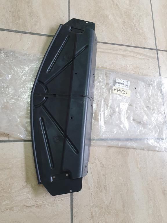 BMW Z3 Lower Air Duct