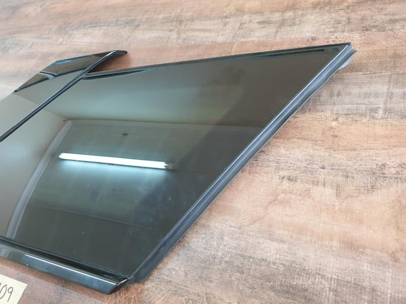 Original Used Jaecoo J7 2025 Right Rear Quarter Glass