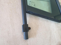 Original Used Opel Crossland X Right Front Window Channel With Quarter Glass Fixed Window