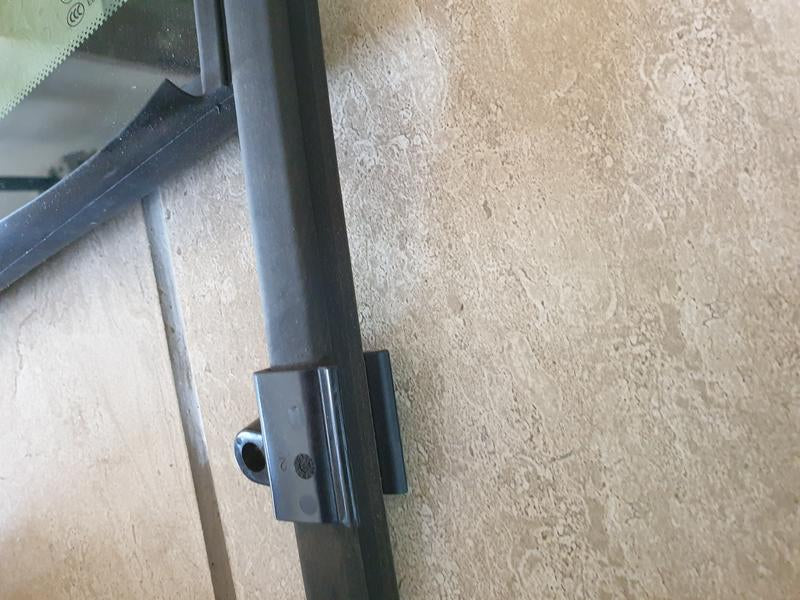 Original Used Opel Crossland X Left Front Window Channel With Quarter Glass Fixed Window