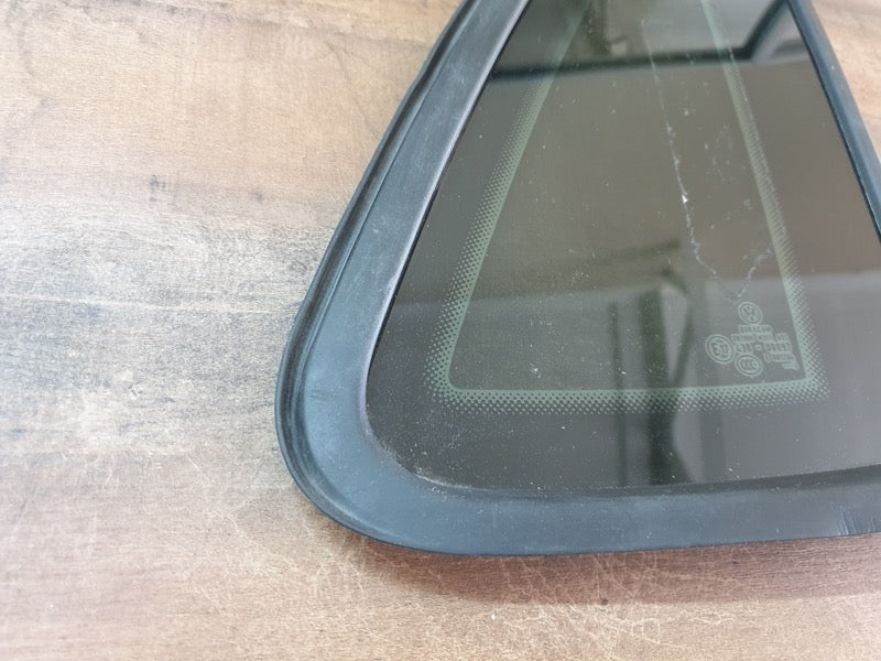 Original Used Volkswagen Polo Right Rear Quarter Glass Window