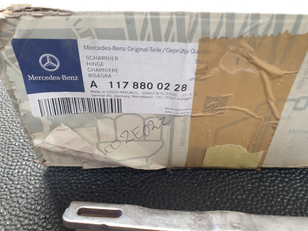 Mercedes-Benz CLA W117 Right Bonnet Hinge