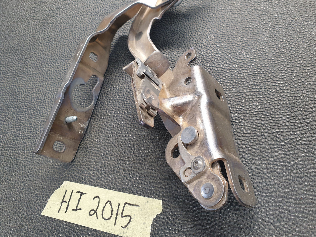 Mercedes-Benz CLA W117 Right Bonnet Hinge