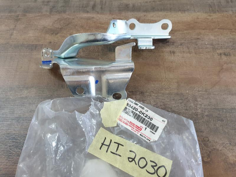Original New Toyota Fortuner Hilux Left Front Bonnet Hinge