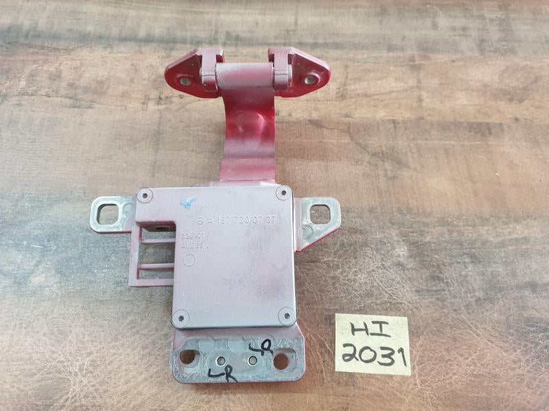 Original Used Mercedes-Benz SLS AMG W197 2011 Left Door Lower Hinge