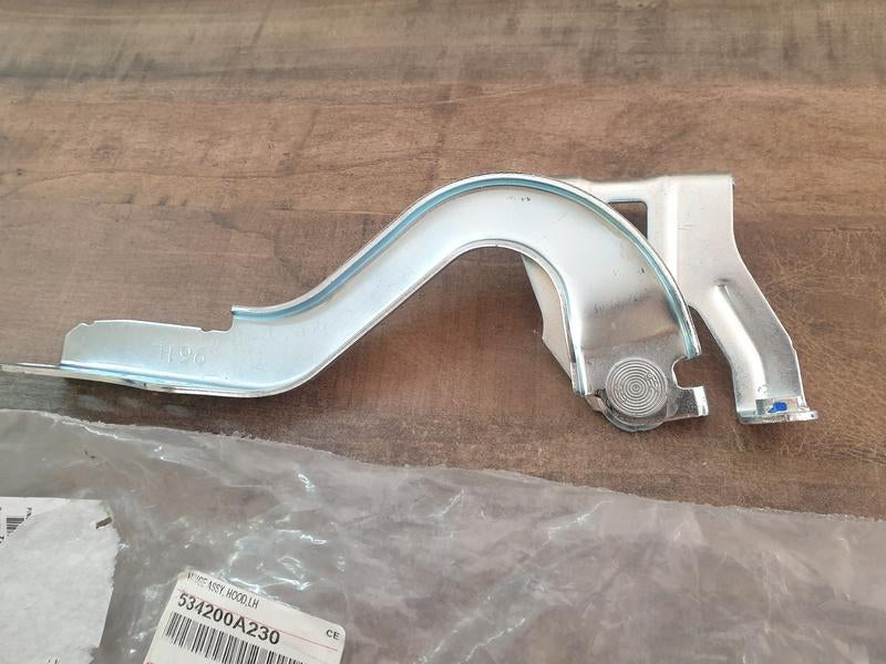 Original New Toyota Corolla Cross Left Front Bonnet Hinge