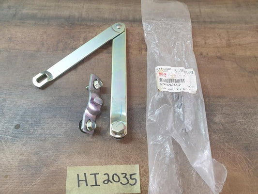Original New Isuzu D-Max Tailgate Hinge