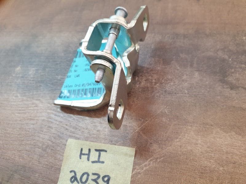 Original New Nissan NP200 Left Lower Door Hinge