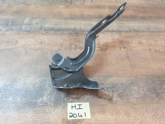 Original Used Hyundai i20 Motion 2026 Left Front Bonnet Hinge