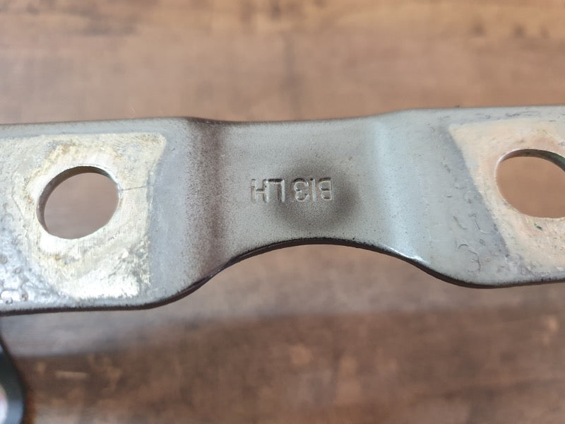 Original Used Hyundai i20 Motion 2026 Left Front Bonnet Hinge