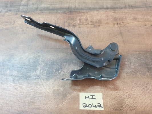 Original Used Hyundai i20 Motion 2026 Right Front Bonnet Hinge