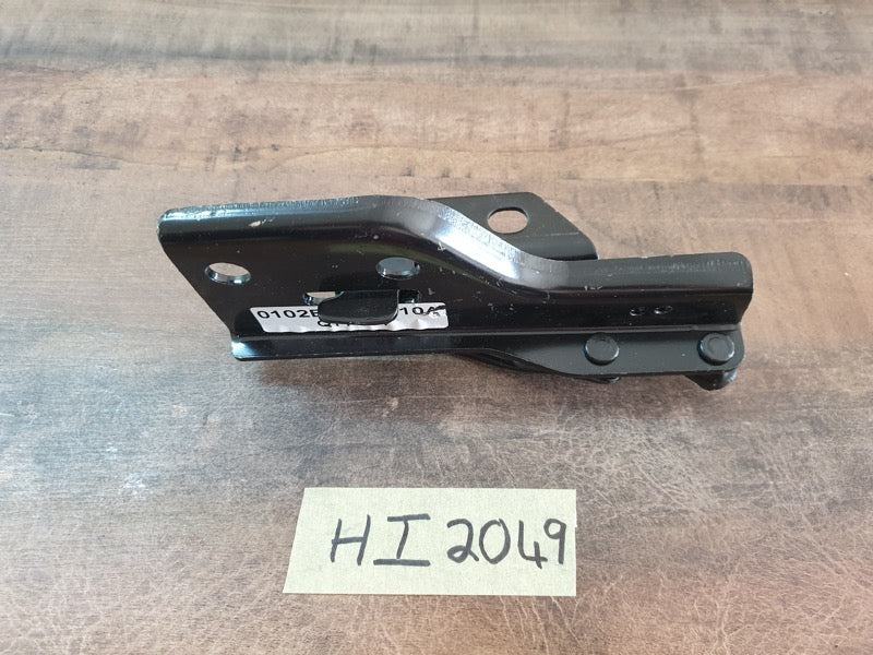 Original New Mahindra Scorpio Left Front Bonnet Hinge