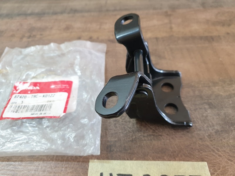 Original New Honda Jazz Right Front Door Lower Hinge