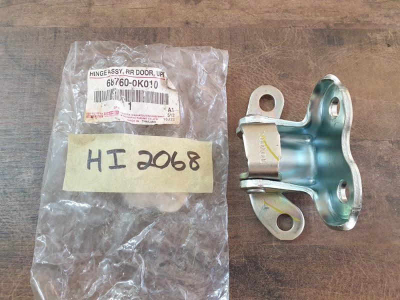 Original New Toyota Hilux Raider Left Rear Door Upper Hinge