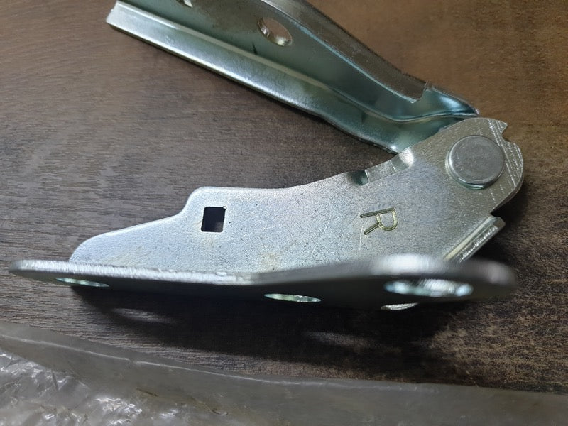 Volkswagen Aftermarket Polo Right Front Bonnet Hinge