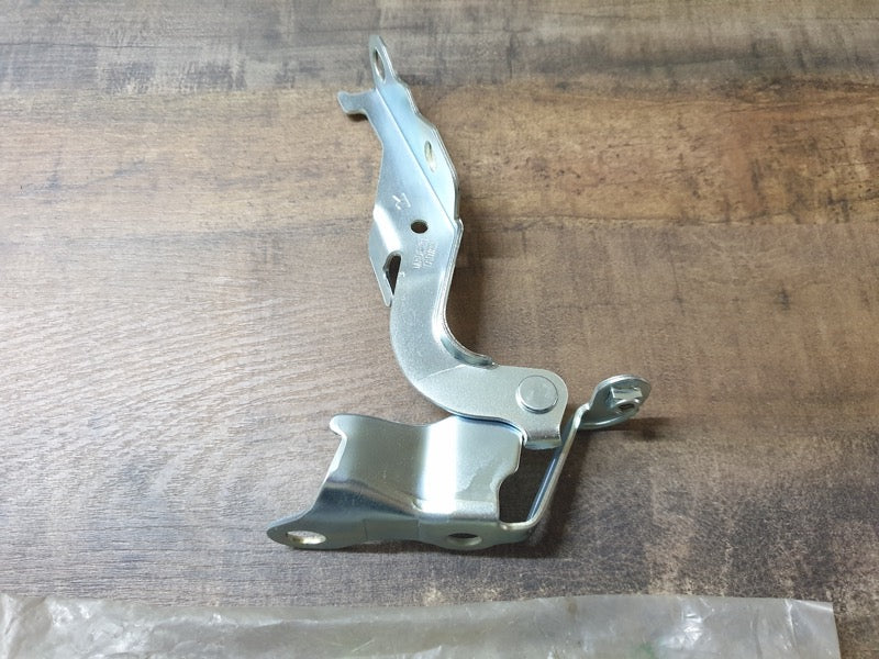 Toyota Aftermarket Corolla GLS Right Front Bonnet Hinge