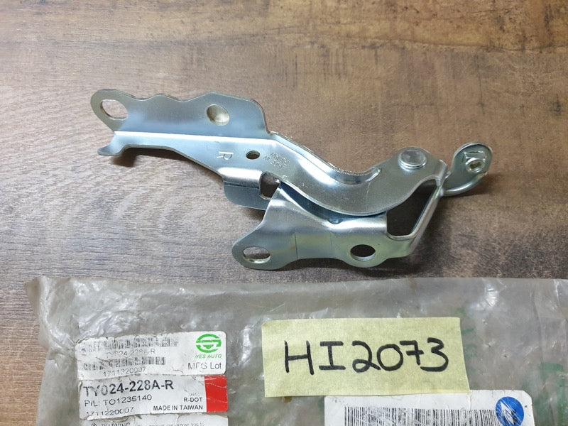 Toyota Aftermarket Corolla GLS Right Front Bonnet Hinge