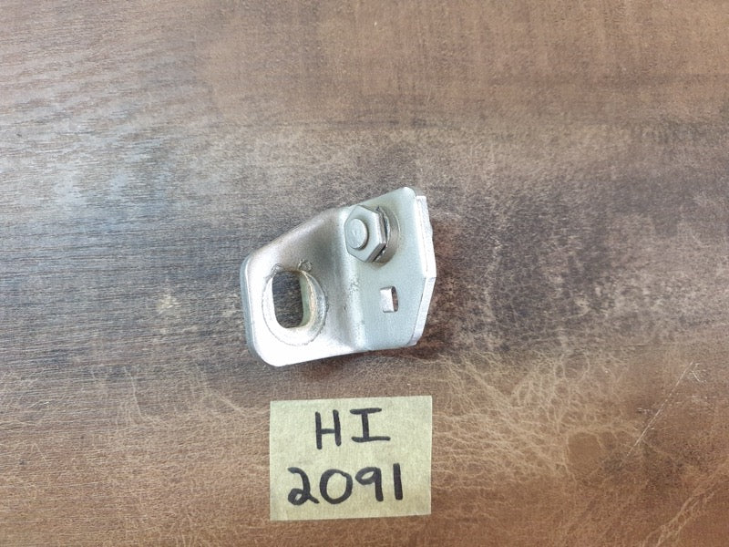 Original Used Ford Focus Left Front Door Upper Hinge