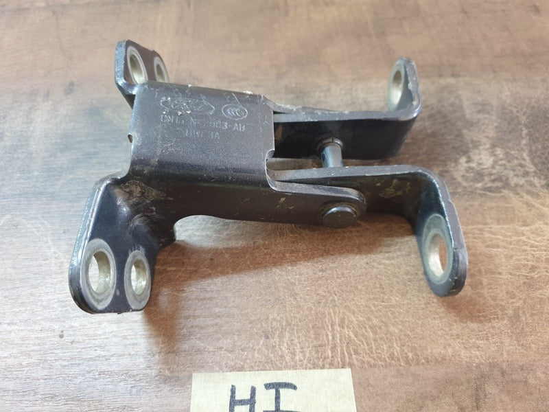 Original Used Ford EcoSport Lower Tailgate Hatch Hinge